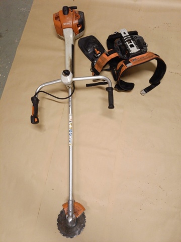887849-1 Clearing saw Stihl FC460C year m. -22 incl. Stihl Xtreem harness