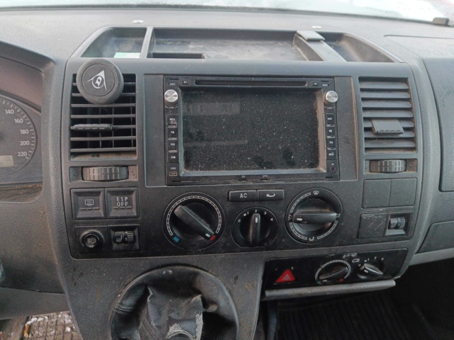 1000070-86 Volkswagen Transporter Double cab T28 2.5 TDI -2007