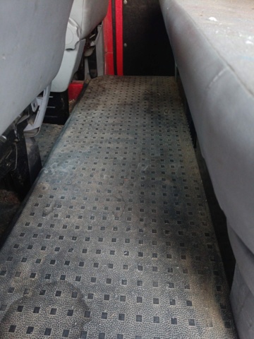 1000070-106 Volkswagen Transporter Double cab T28 2.5 TDI -2007