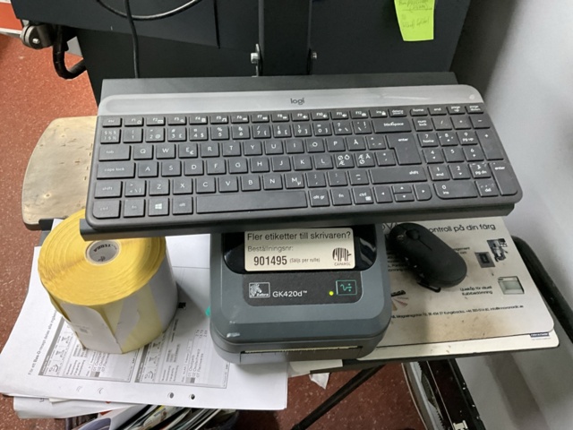 1061998-8 Color mixing machine Fast & fluid HA 480-24 and shaking machine