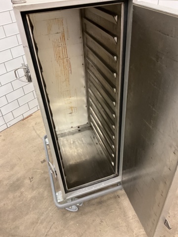 1062013-3 Värmeskåp/Cateringskåp  SDX  på hjul