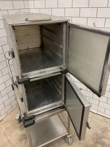 1062020-5 2 st. värmeskåp/Cateringboxar på vagn SDX