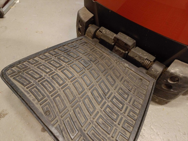 1000132-16 Track stacker BT Staxio -2013
