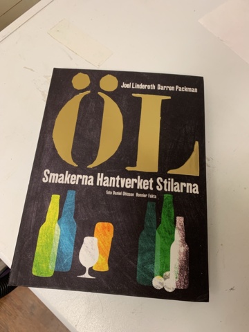 1065319-2 27 books about beer - Joel Linderoth, Darren Packman