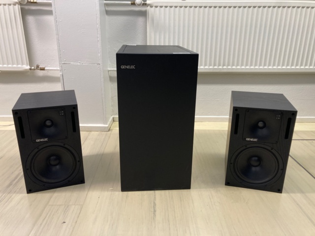 1127936-1 Genelec 1031A kaiuttimet ja 1092A subbari
