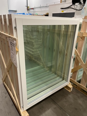 1078543-3 6 windows 1180x1380 left-hung