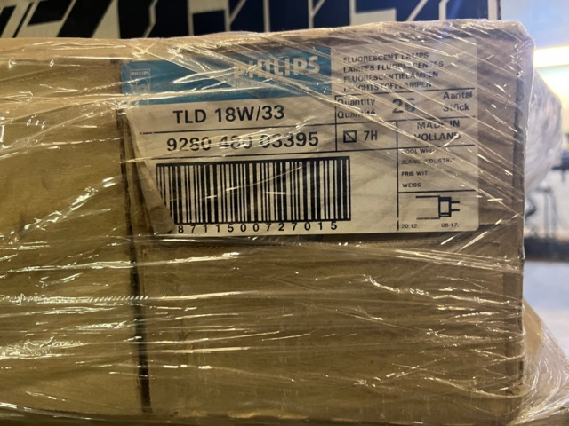 1127994-12 Större parti med lysrör - Philips / Sylvania