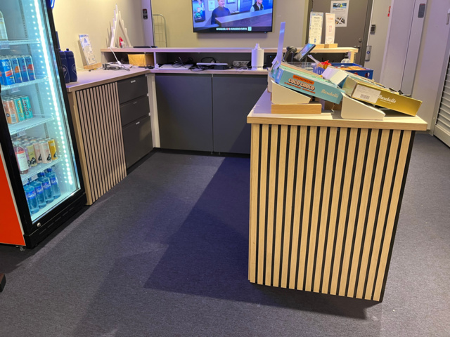 1066965-5 Cash desk for disassembly