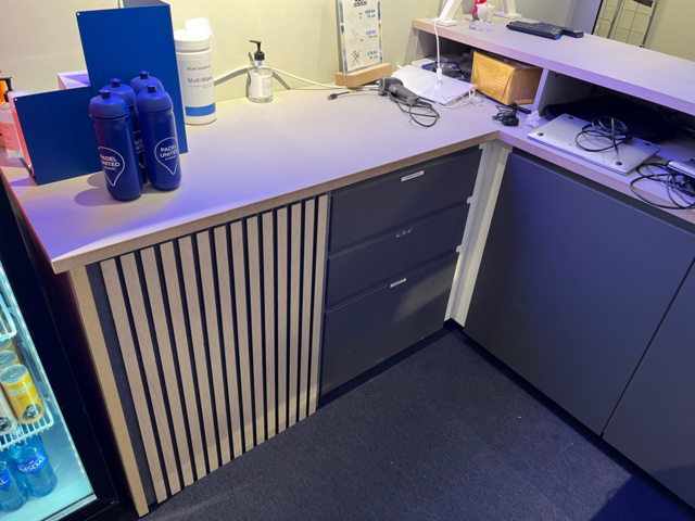 1066965-7 Cash desk for disassembly