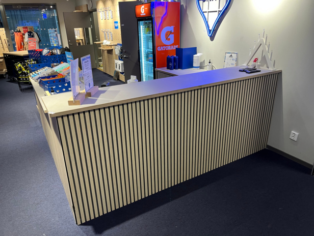 1066965-10 Cash desk for disassembly