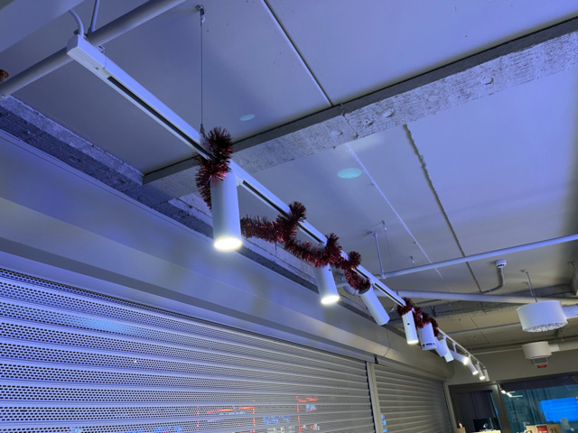 1066966-2 Spotlights on the roof rail (x18 light sources)