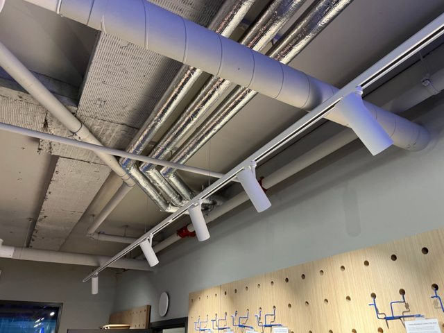 1066966-5 Spotlights on the roof rail (x18 light sources)