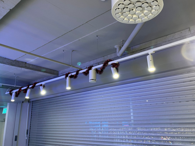 1066966-1 Spotlights on the roof rail (x18 light sources)