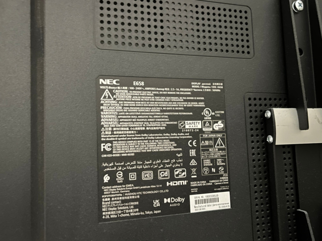 1066993-4 Monitor 65" NEC E658 with wall mount