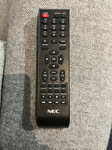 1066993-5 Monitor 65" NEC E658 with wall mount