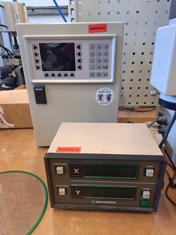 1114499-8 Mitutoyo Profile projector PJ-250 with Transformer for PC