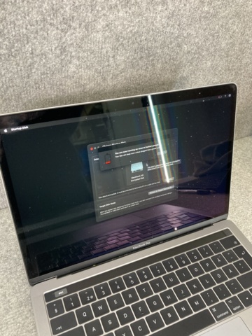 1130838-6 Macbook Pro