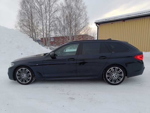 1123645-8 BMW 530i xDrive M-Sport Innovation edition, 252hk, 2019