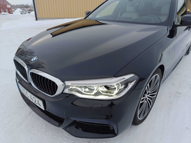 1123645-12 BMW 530i xDrive M-Sport Innovation edition, 252hk, 2019
