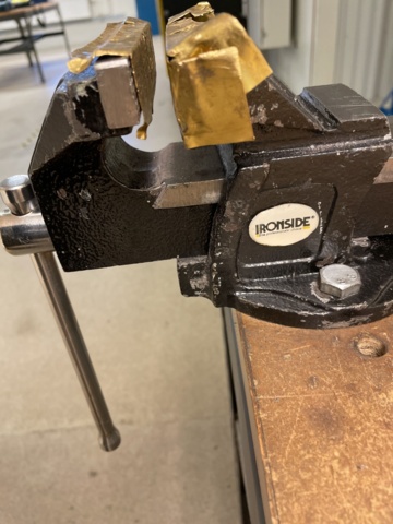 999009-5 Workbench with vise