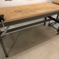 999009-1 Workbench with vise