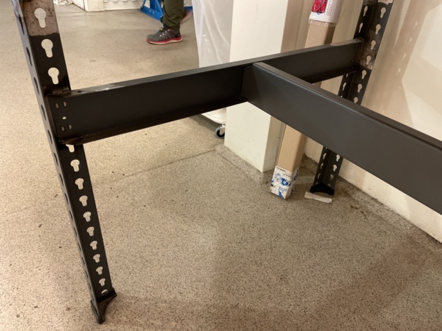 999009-6 Workbench with vise