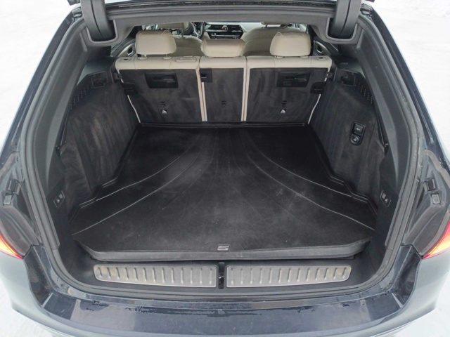 1123645-29 BMW 530i xDrive M-Sport Innovation edition, 252hk, 2019