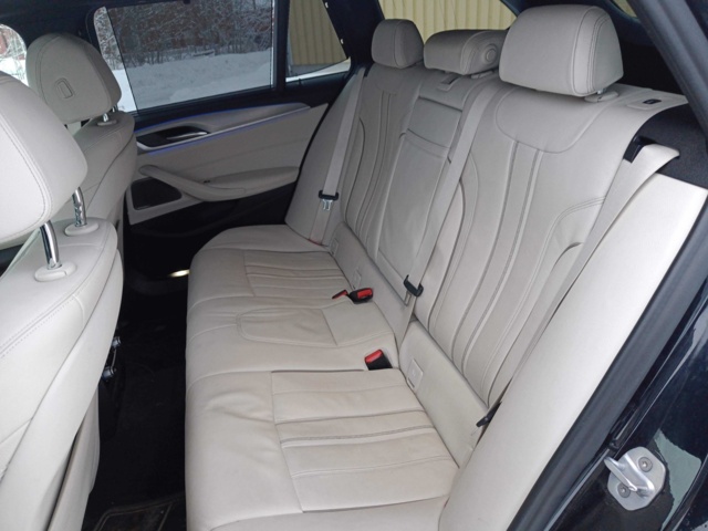 1123645-56 BMW 530i xDrive M-Sport Innovation edition, 252hk, 2019