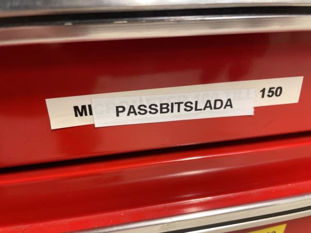 999031-11 Passport box