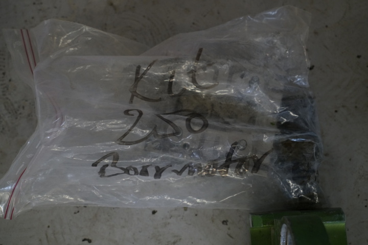 1030356-4 Holder bucket incl. Tool