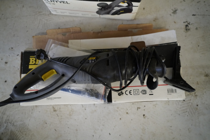 1030358-4 Tiger saw, drill & Electric planer