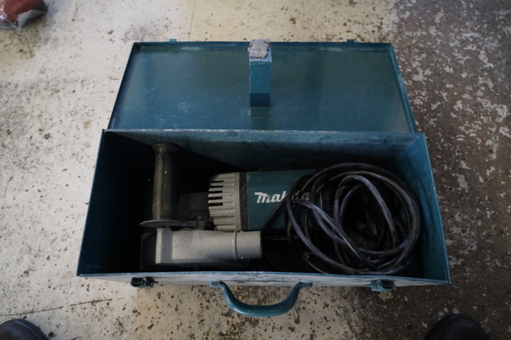 1030378-2 Betongspårfräs Makita SG150