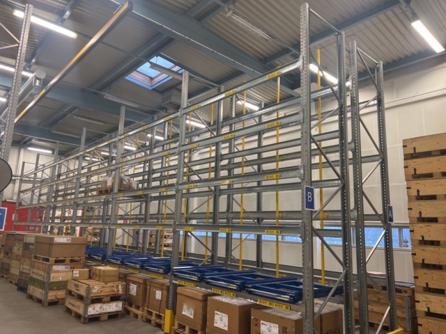 1116836-1 Pallet rack for disassembly 26 sec