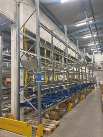 1116836-8 Pallet rack for disassembly 26 sec
