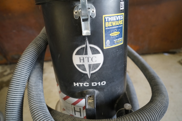 1030411-2 Vacuum cleaner HTC D10