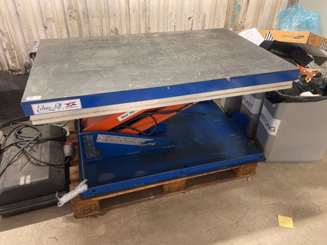 1116852-2 2 lift tables Edmo Lift ALT 750