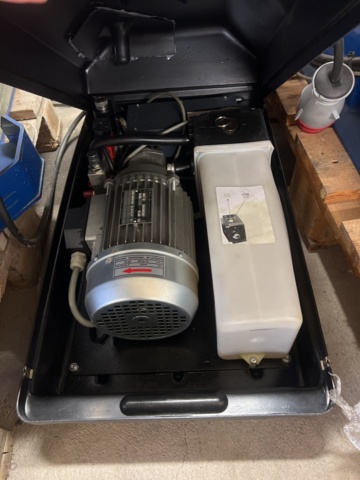 1116852-8 2 lift tables Edmo Lift ALT 750