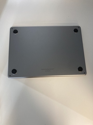 1130852-11 Apple M2 MacBook Air 13'