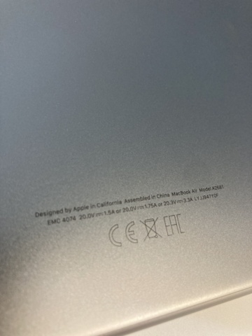 1130852-12 Apple M2 MacBook Air 13'