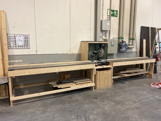 1117390-1 Cut & miter saw with table - Bosch GCM 350-254