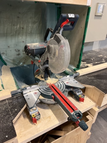 1117390-2 Cut & miter saw with table - Bosch GCM 350-254