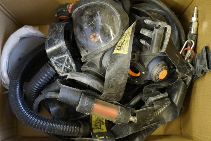 1030446-2 Div Sundström's fresh air masks with accessories