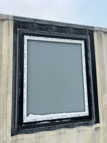 1116876-10 Container 40 feet with electrical center