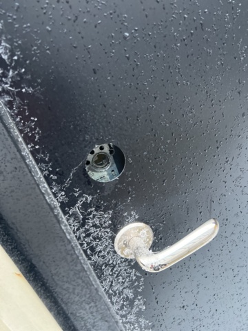 1116876-13 Container 40 feet with electrical center