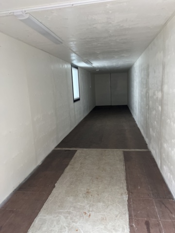 1116876-14 Container 40 feet with electrical center