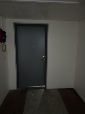 1116876-20 Container 40 feet with electrical center