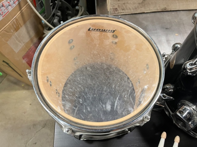 1132487-5 Drums Pearl Target, pouches and stands