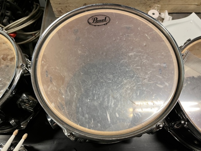 1132487-6 Drums Pearl Target, pouches and stands