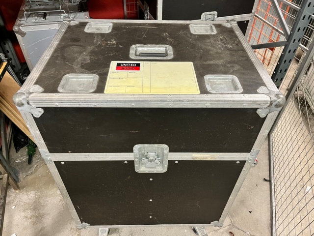 1132489-8 Studio Spot 575 Series 575H Color Mix Light, 2 pcs in box