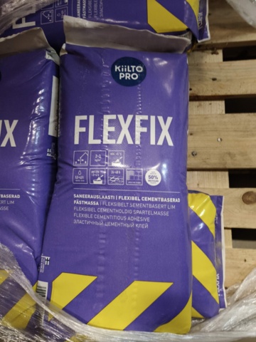 1000322-15 Lot with fixing compound and putty